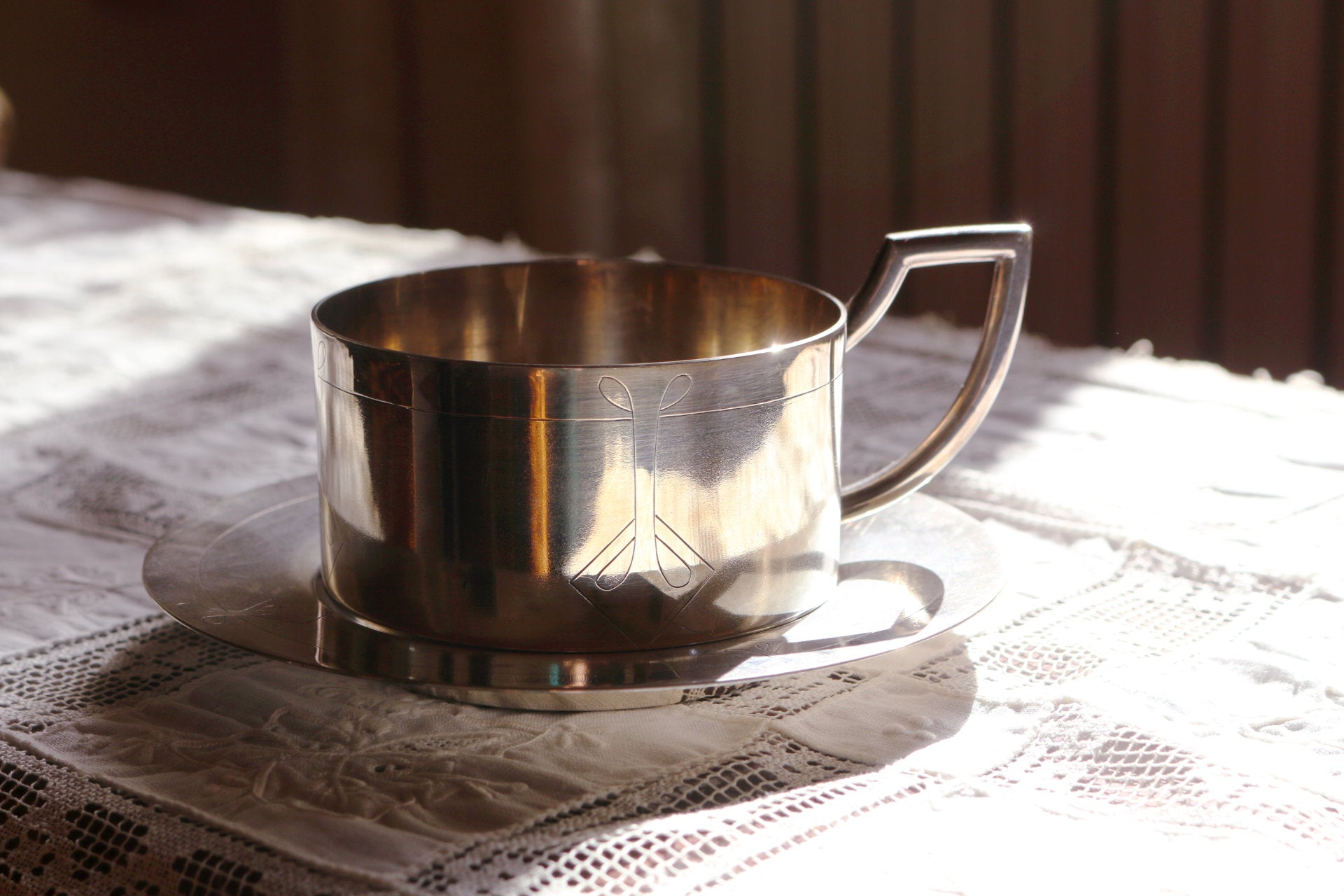 Taza y Plato elaborado en Plata Meneses