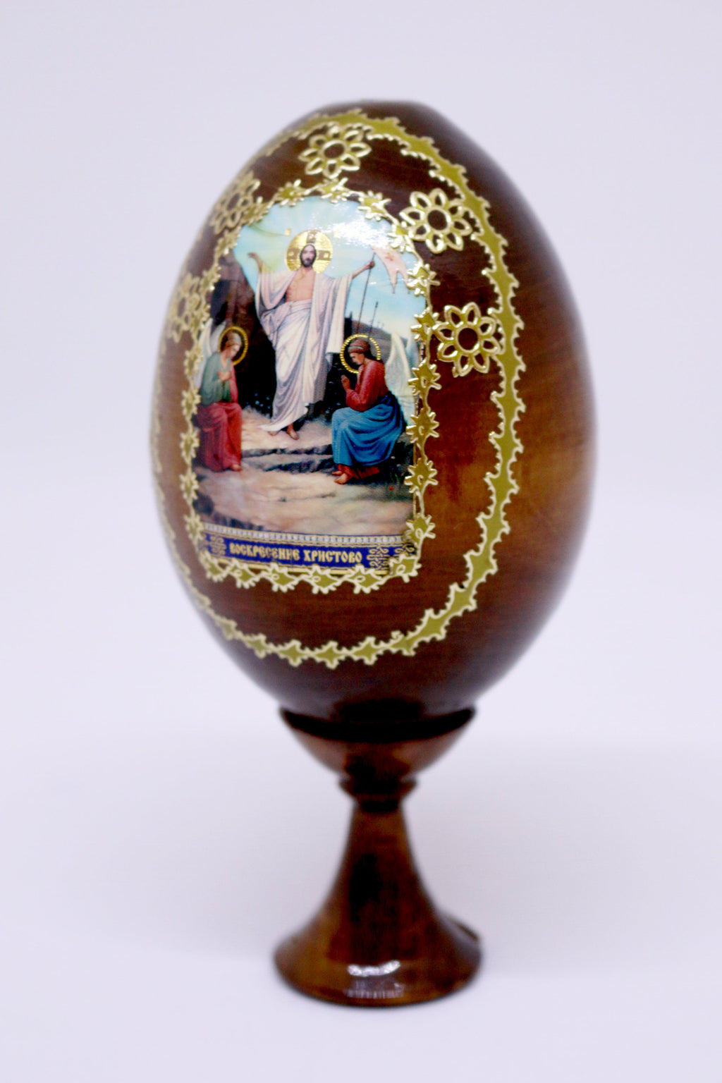 Huevo con Decoración Religiosa