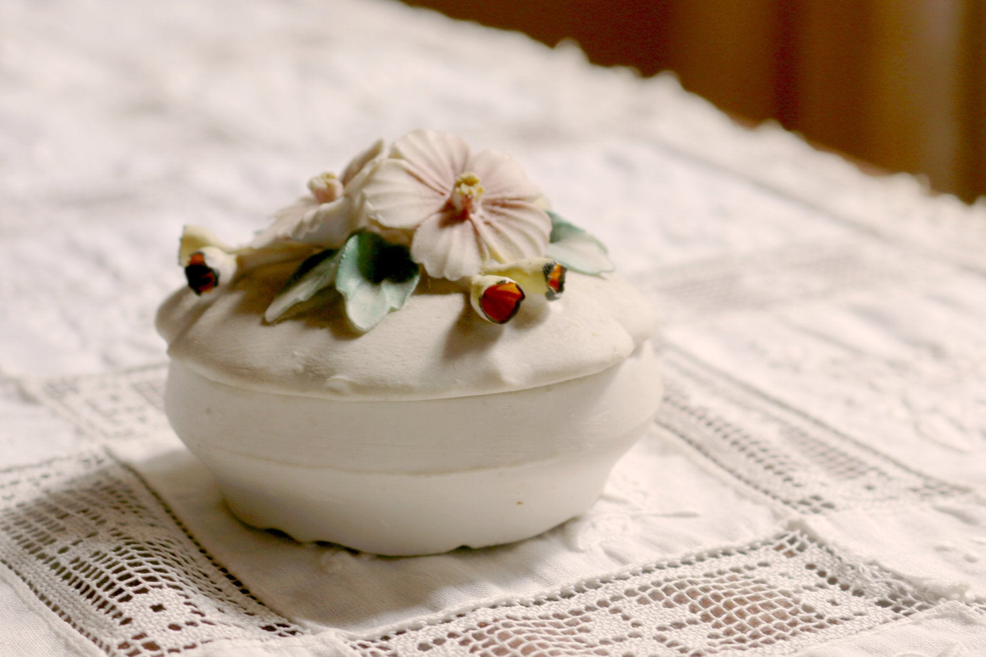 Caja Porcelana Capodimonte con Flores