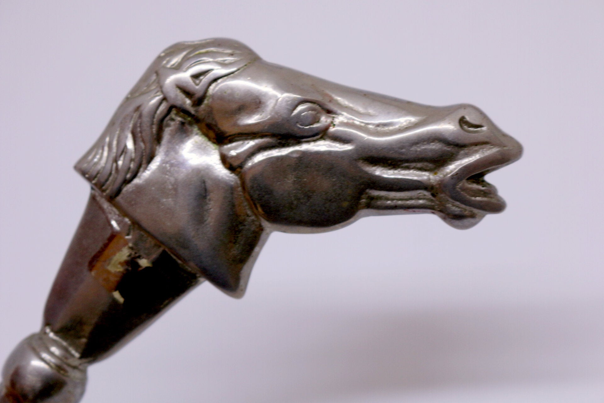 Abrebotellas Metallico Caballo