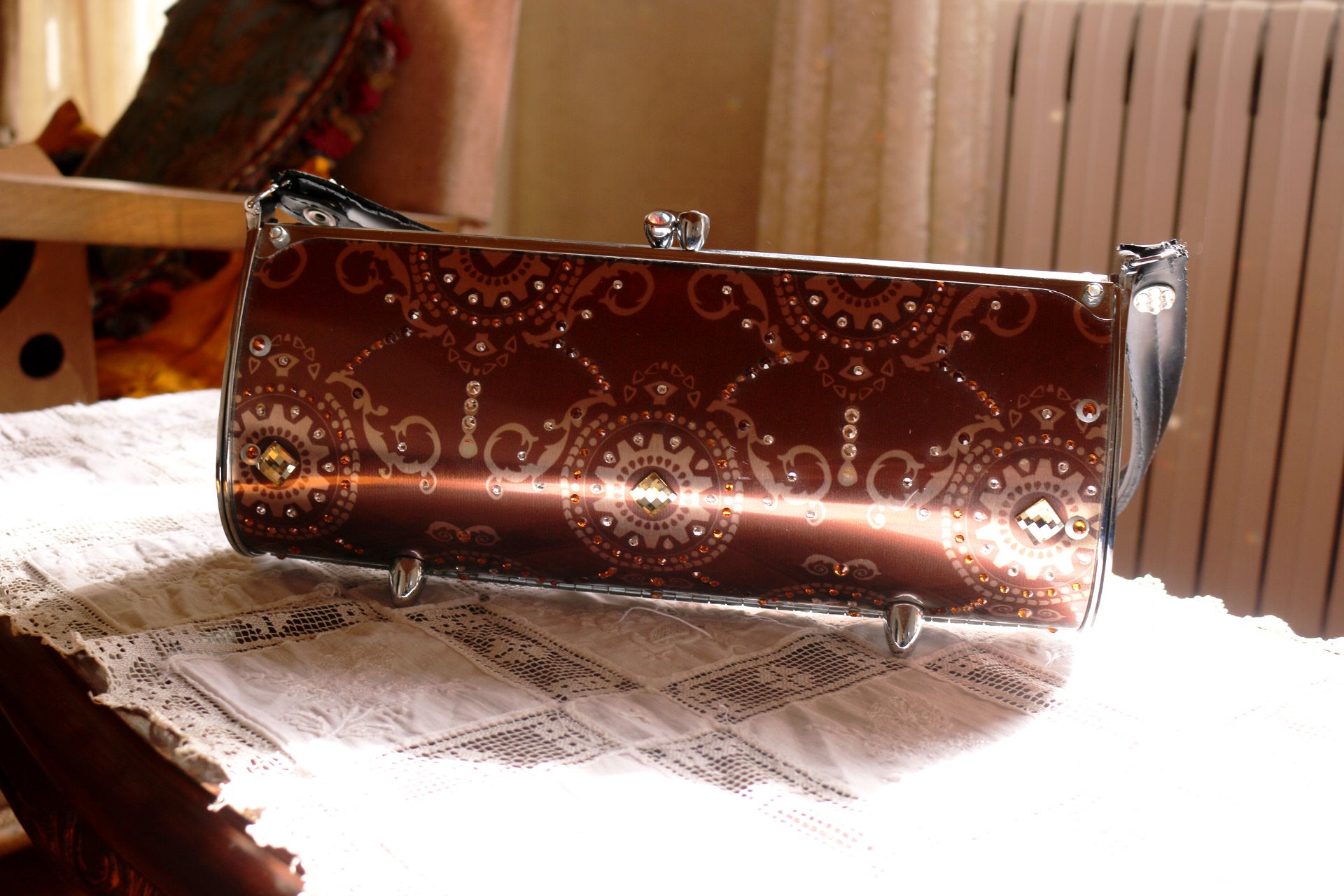 Bolso de Acero Americano con cristales de Swarovski