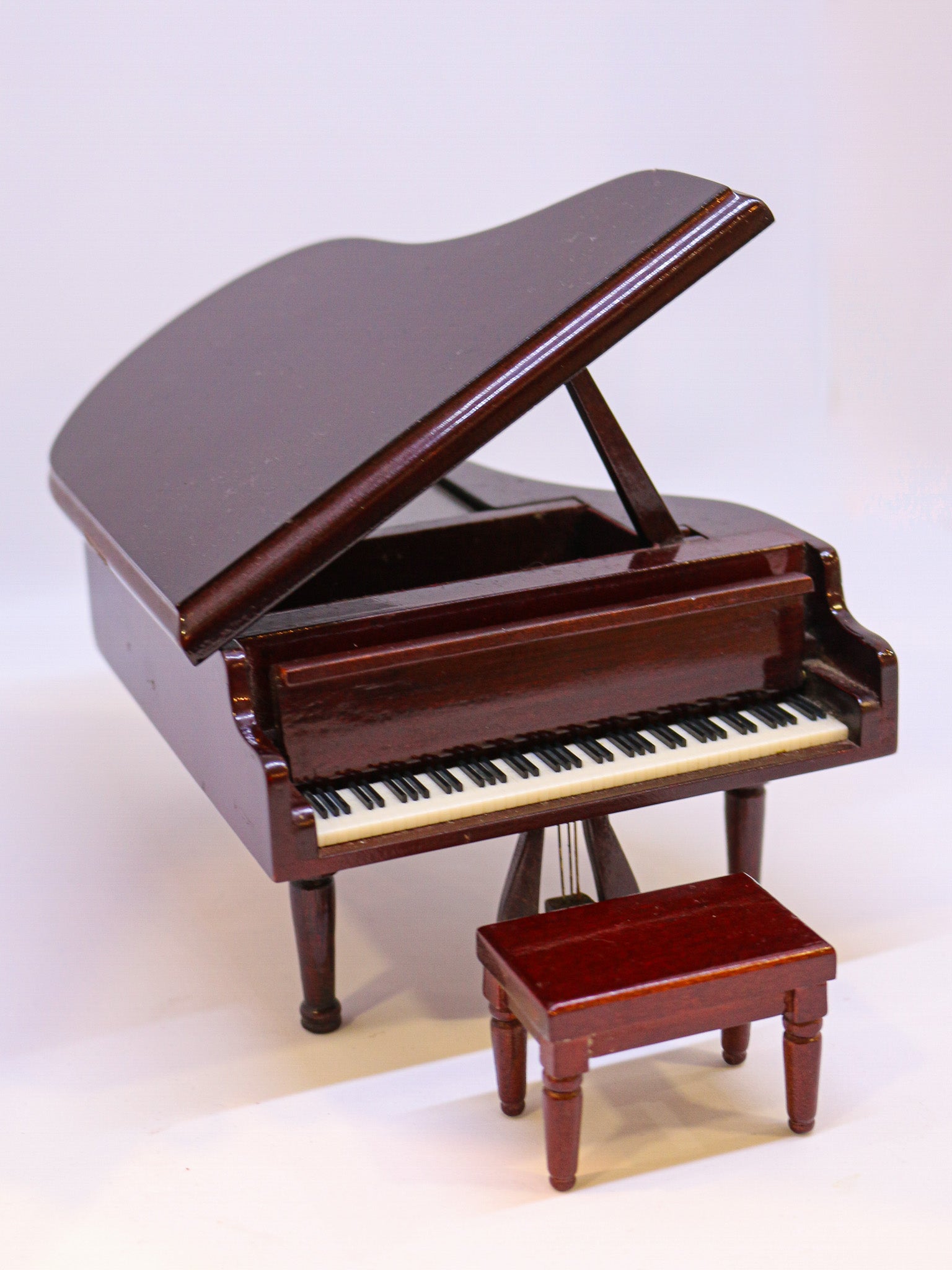 Caja Musical Piano