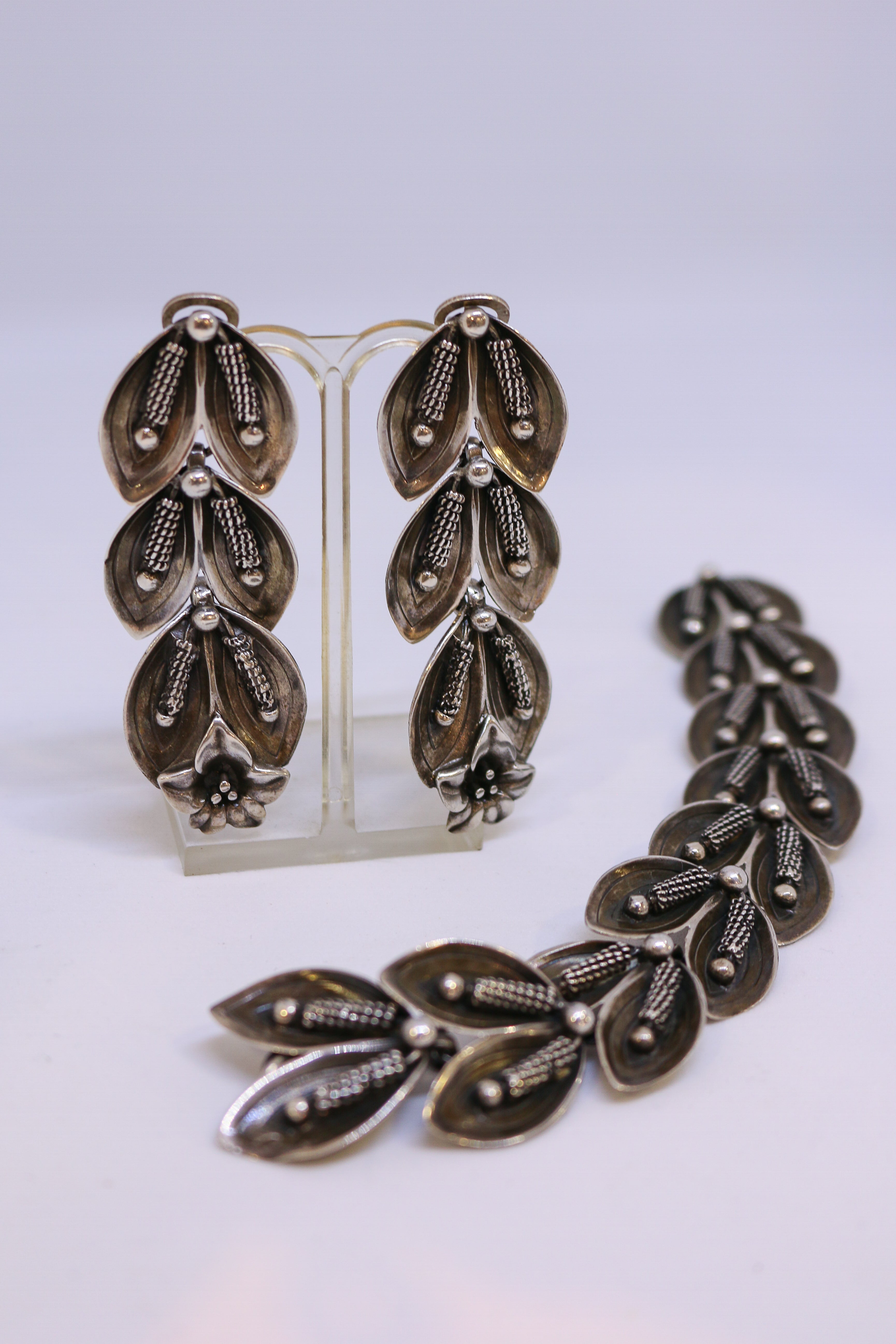Juego de Pendientes y Brazalete de Plata de Ley