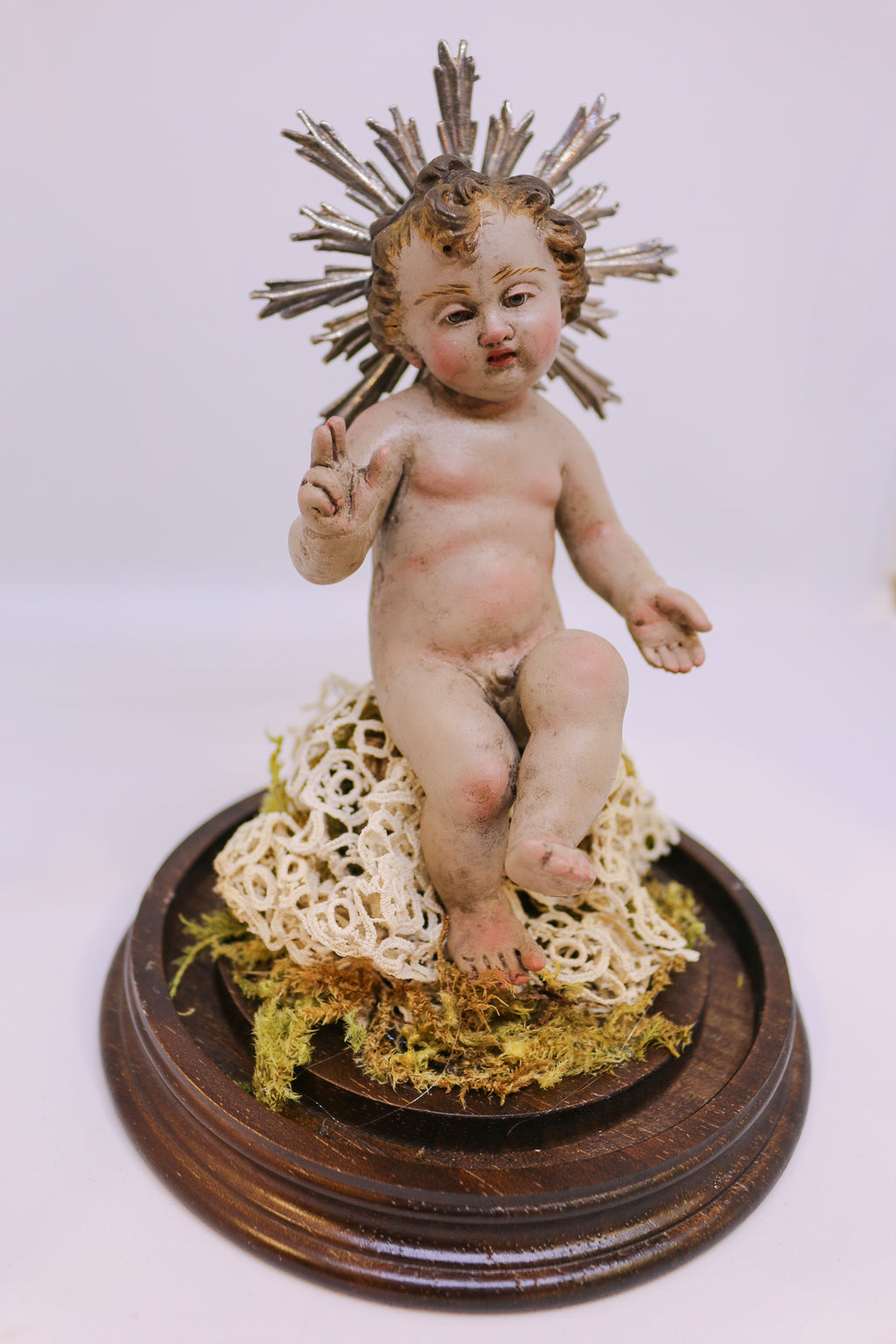 Jesus Bambino Madera Monsignore con Fanal