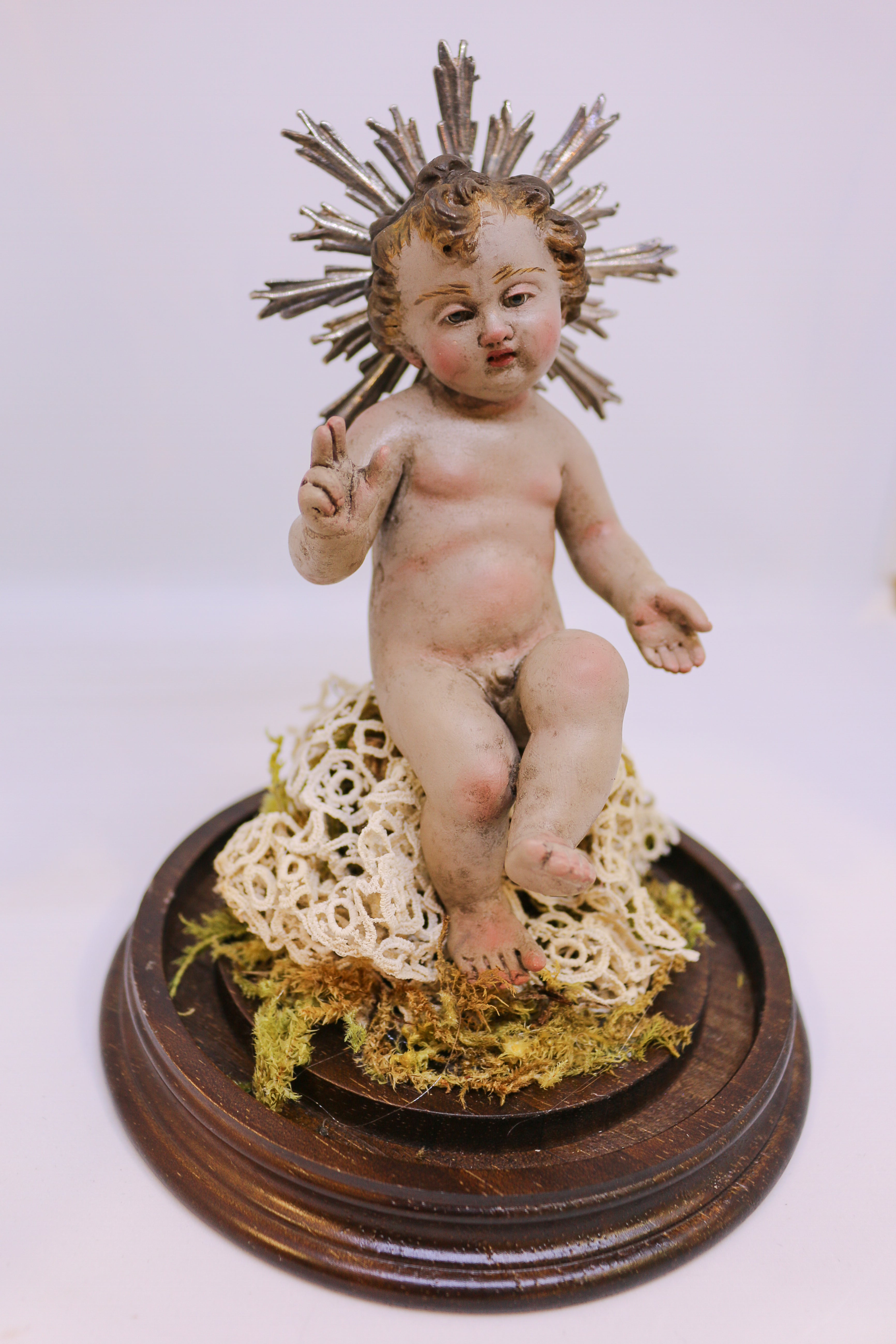 Jesus Bambino Madera Monsignore con Fanal