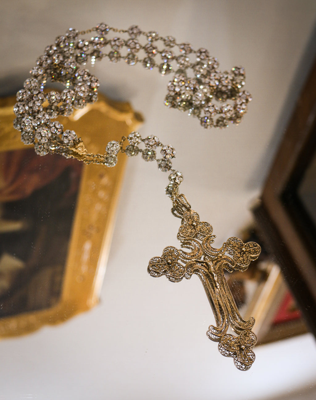 Rosario elaborado Artesanalmente en Plata Dorada y Swarovski
