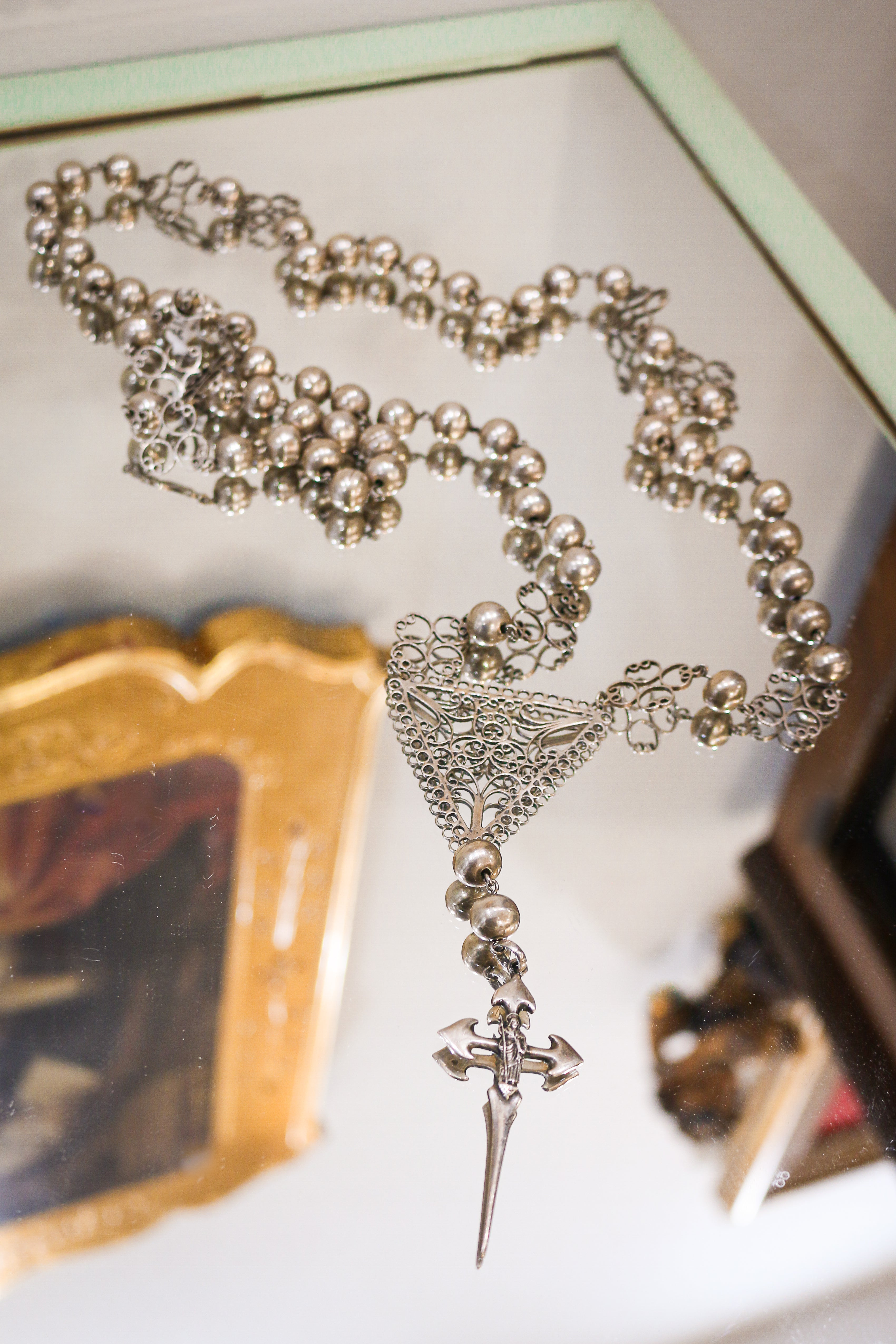 Rosario elaborado Artesanalmente en Plata de Ley con Cruz de Santiago