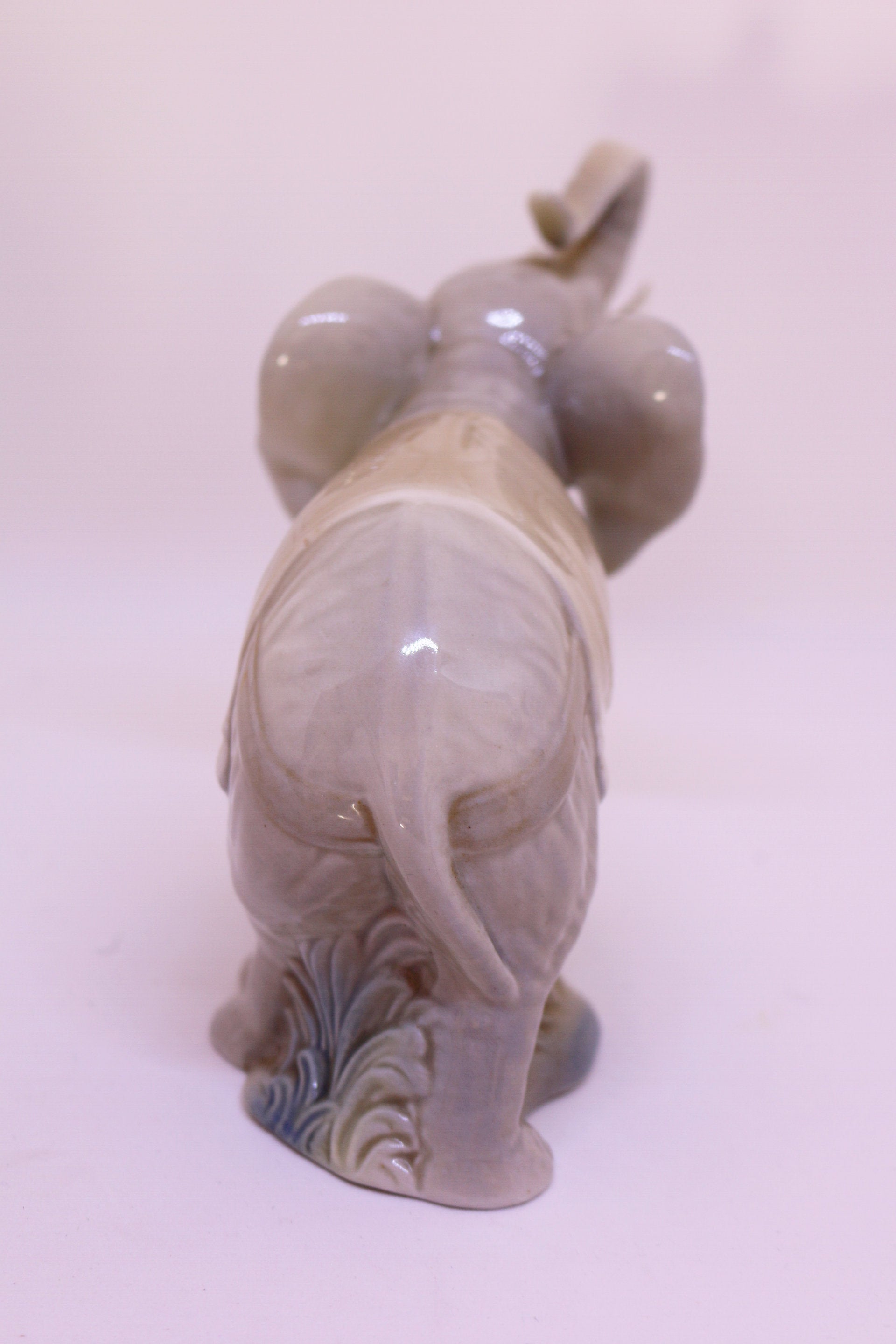 Elefante Porcelana Villamarchante Valencia "Porceval"